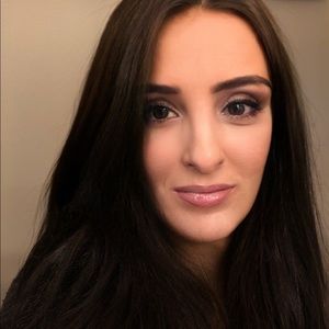 Meet your Posher, Amelie